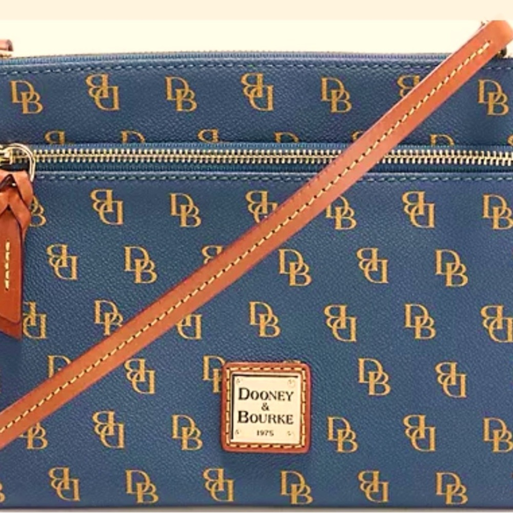 D&B Gretta Zipper Leather Crossbody Purse 💞